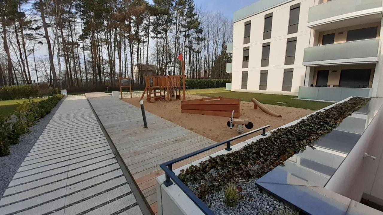 Baltica Apartament Przy Samej Plazy Rewal Exterior photo